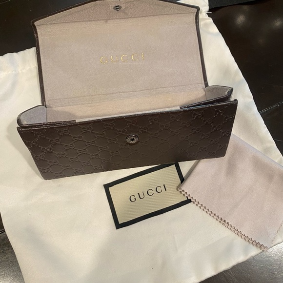 GUCCI GLASSES CASE - Picture 3 of 7